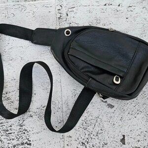 Men Chest Bag Fanny Pack Black Leather Waist Bag